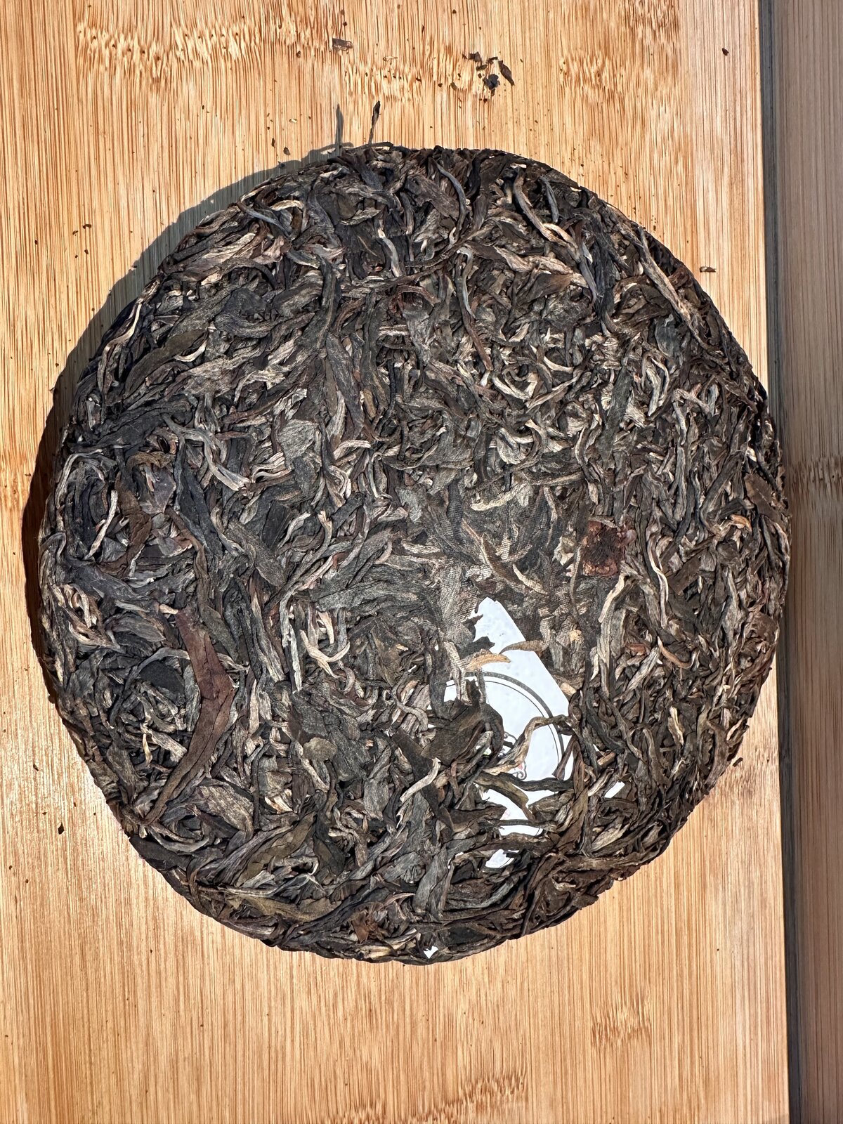 景迈独携天上 饼面条索实拍